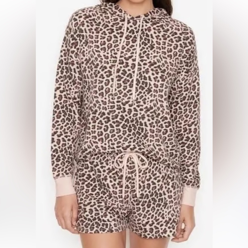 Victorias Secret Glow Waffle Leopard Print Hoodie and Shorts Set size Small